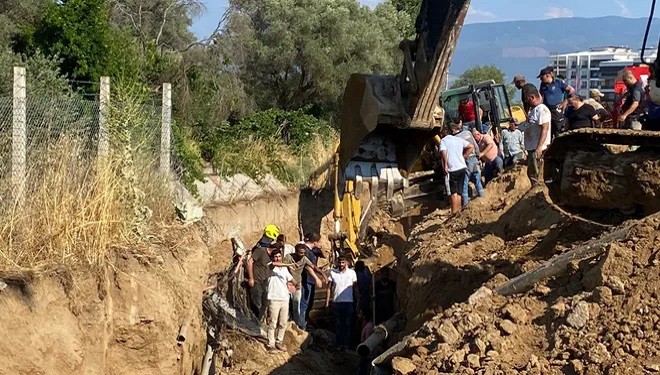DSİ'nin içme suyu kazısında göçük: 3 işçi öldü!