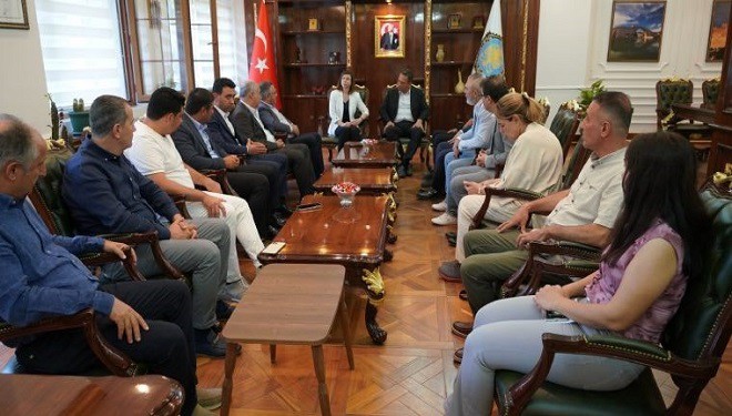 CHP heyetinden Diyarbakır Büyükşehir Belediyesi’ne ziyaret