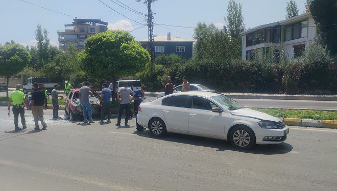 Van'da trafik kazası: 2 yaralı