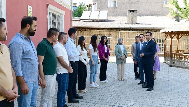 Kaymakam Kadir Kılıç’tan Çatak Milli Eğitim Müdürlüğüne ziyaret