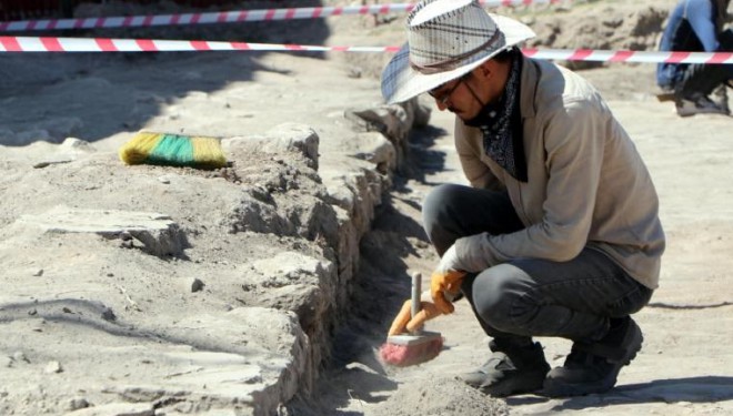 Van'da Osmanlı dönemine ait pazar yeri ortaya çıktı