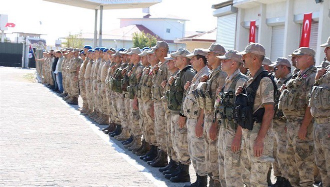 Sınır ötesine gidecek güvenlik korucuları için uğurlama töreni