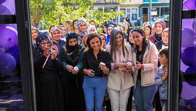 Muradiye’de ‘Sinemxan Kadın Yaşam ve Dayanışma Merkezi’ açıldı