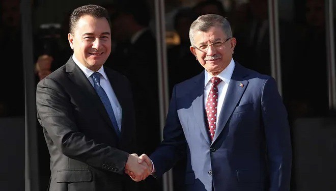 Babacan ve Davutoğlu'ndan 'birleşme' açıklaması