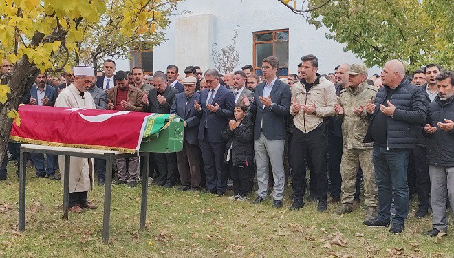 Erciş'te saldırıda hayatını kaybeden hastane görevlisi, son yolculuğuna uğurlandı