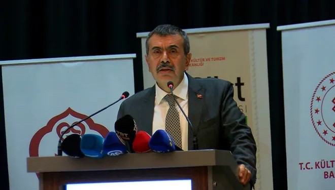 Bakan Tekin'den öğretmenlere yönelik 'sicil affı' açıklaması