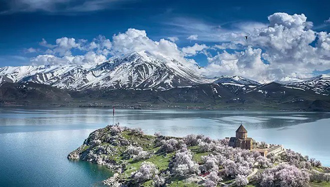 Van’ın doğal ve tarihi güzellikleri ziyaretçi rekoru kırdı!