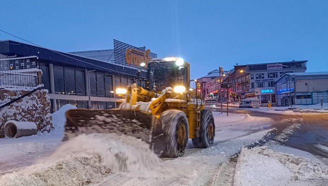 Van’da 493 yerleşim yerinin yolu ulaşıma kapandı