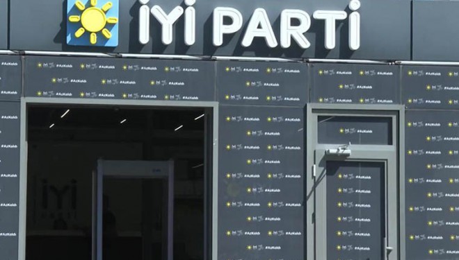 İYİ Parti'de bir günde üç istifa