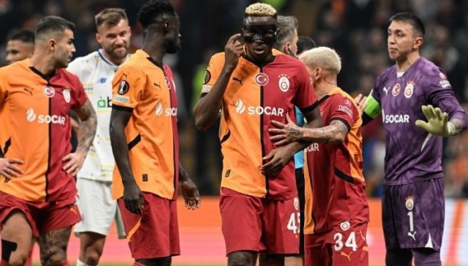 Galatasaray, evinde Dinamo Kiev'e takıldı!