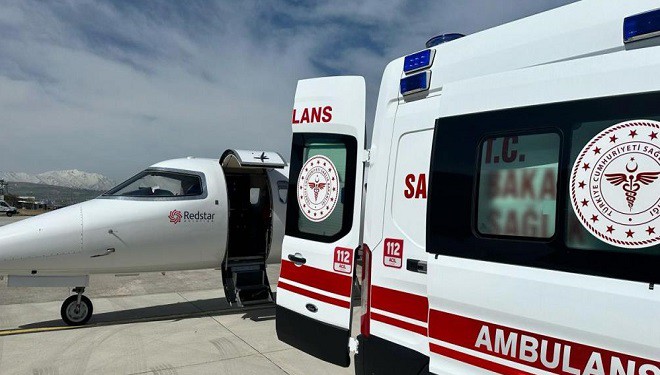 Van'da beyin kanaması geçiren hasta ambulans uçakla Ankara'ya sevk edildi