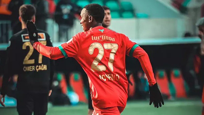 Amedspor evinde gol olup yağdı: 4-0